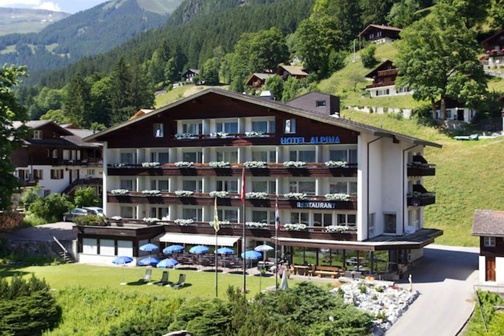 Hotel Restaurant Alpina Grindelwald Exterior photo