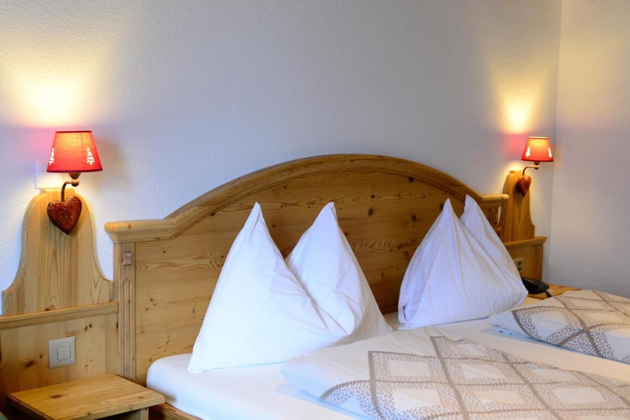Hotel Restaurant Alpina Grindelwald Room photo
